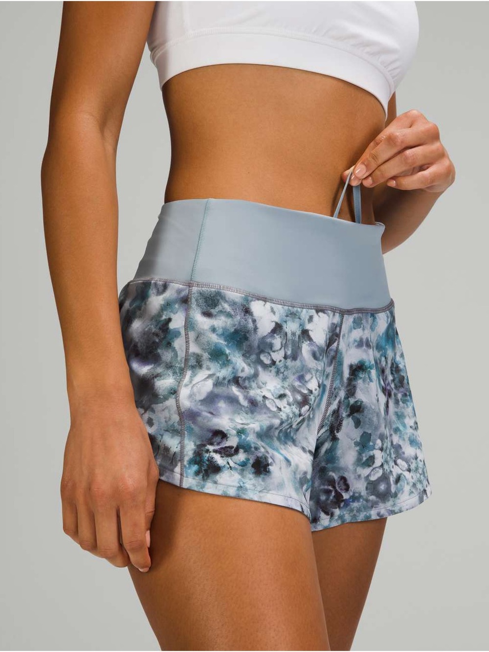 LULULEMON Speed Up Mid-rise Shorts